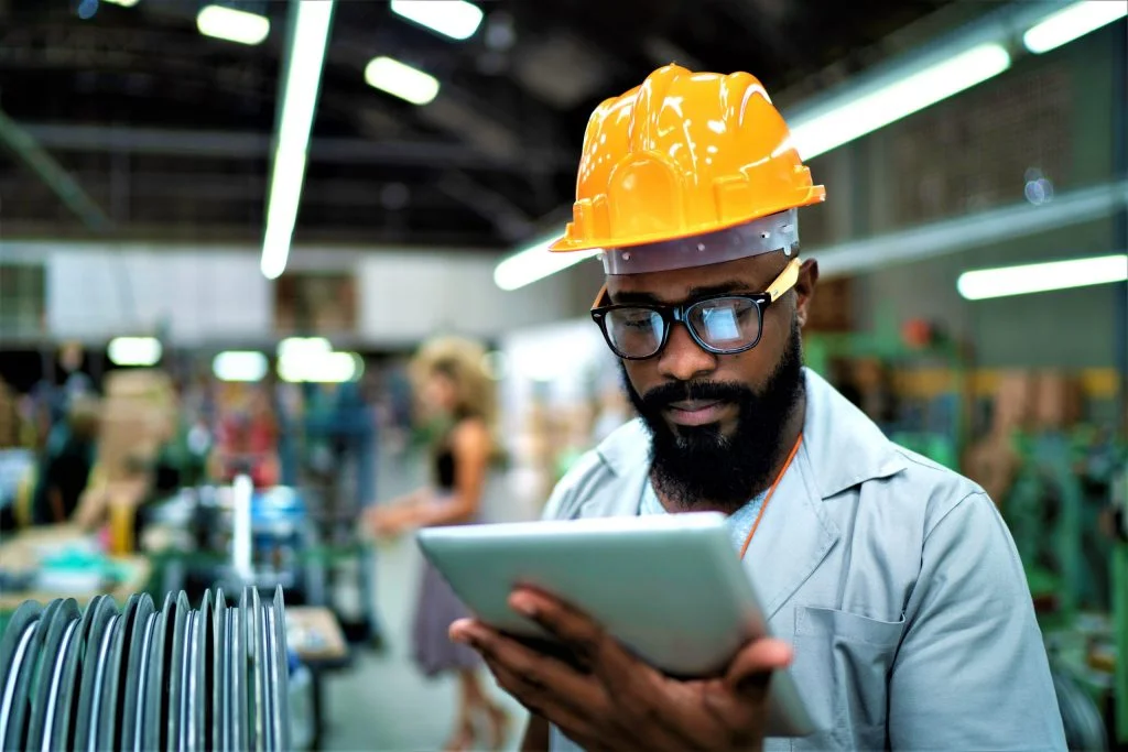 Why The Future Of Smart Manufacturing Starts With Connected Workers