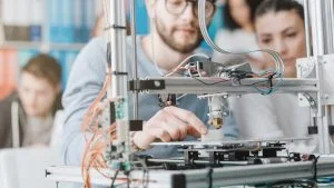 Five Ways Engineering Students Can Enhance Their Resumes