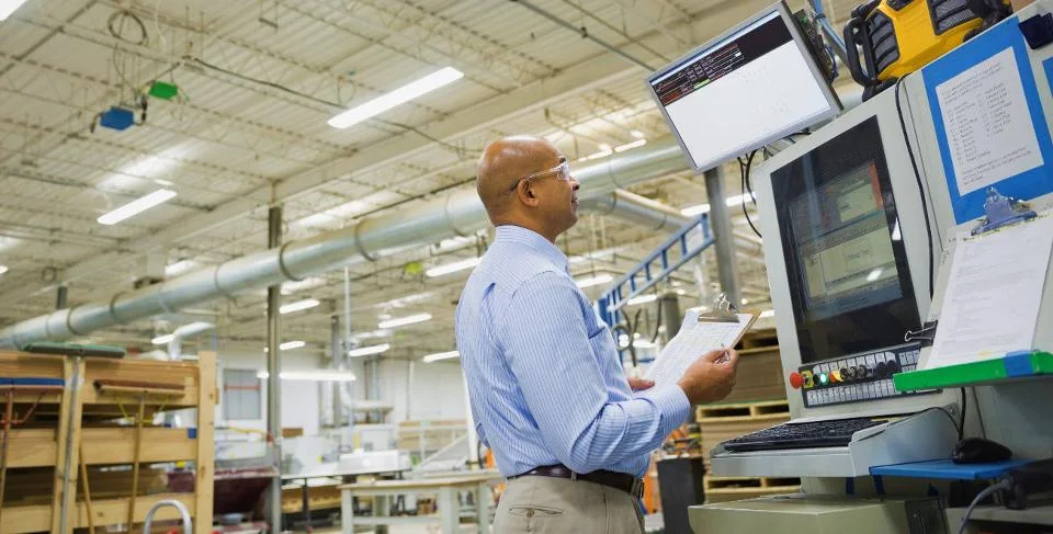 Monitor Machine Performance With Manufacturing Process Monitoring Software